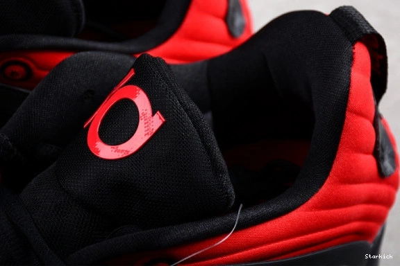 University 15 EP KD Red DM1054-003 Black Nike 1109